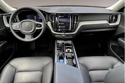 2025 Volvo XC60 B5 Plus