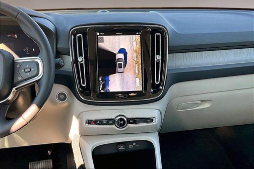 Crystal White 2026 Volvo XC40 Plus, B4 FWD Gas (mild hybrid), Dark