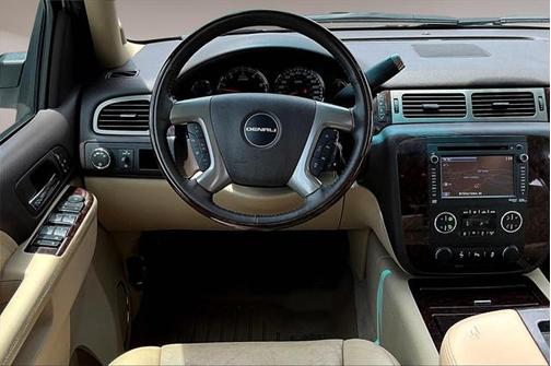 2013 GMC Yukon XL Denali