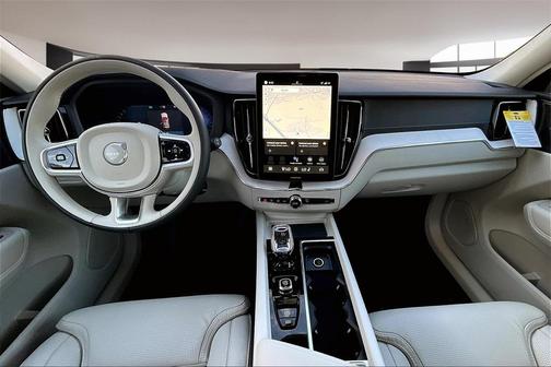 2026 Volvo XC60 B5 Ultra