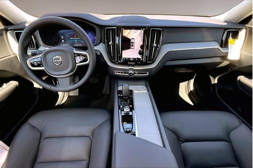 2025 Volvo XC60 Plug-In Hybrid T8 Plus