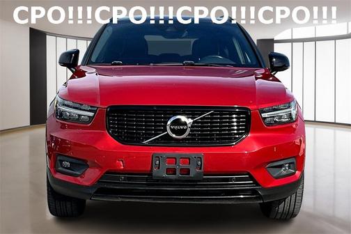 2019 Volvo XC40 T5 R-Design