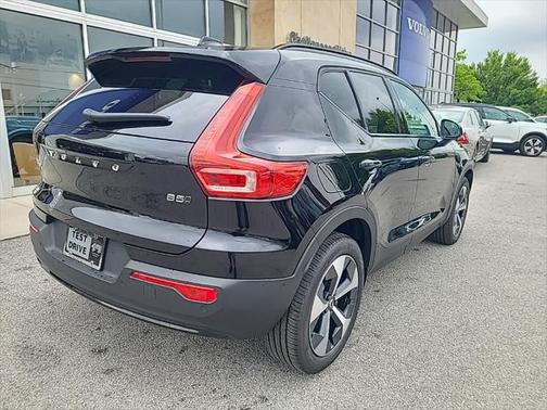 2025 Volvo XC40 Plus Dark Theme