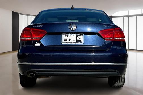 2015 Volkswagen Passat 1.8T Auto SEL Premium