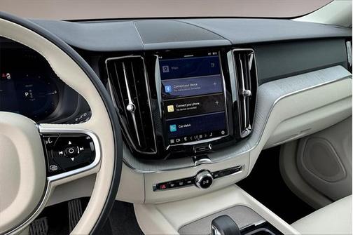 2025 Volvo XC60 Plug-In Hybrid T8 Plus