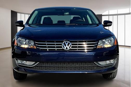 2015 Volkswagen Passat 1.8T Auto SEL Premium