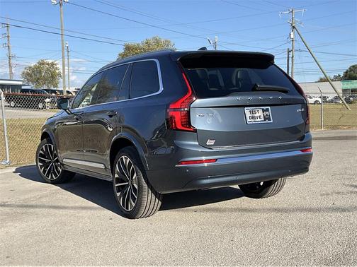 2026 Volvo XC90 B6 Plus 7-Seater
