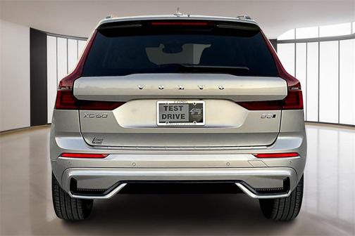 2026 Volvo XC60 B5 Ultra