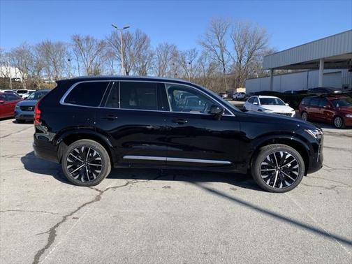 2025 Volvo XC90 B6 Ultra