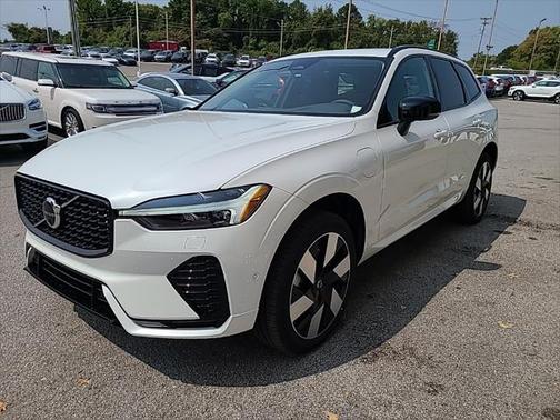 2025 Volvo XC60 Plug-In Hybrid Plus