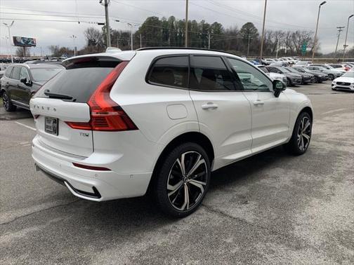 2025 Volvo XC60 Plug-In Hybrid T8 Ultra