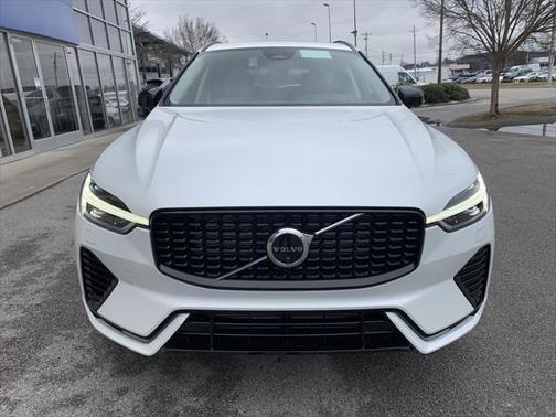 2025 Volvo XC60 Plug-In Hybrid T8 Ultra