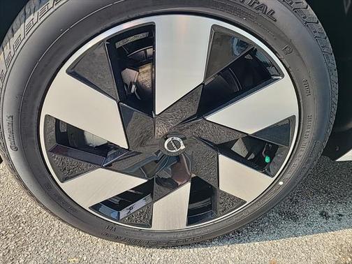 2025 Volvo XC60 Plug-In Hybrid T8 Plus