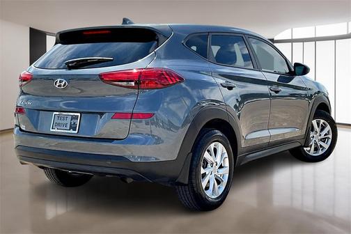 2021 Hyundai TUCSON SE