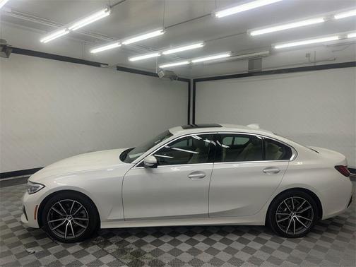 2022 BMW 330 330i