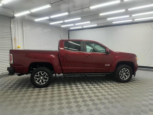 2017 GMC Canyon SLE