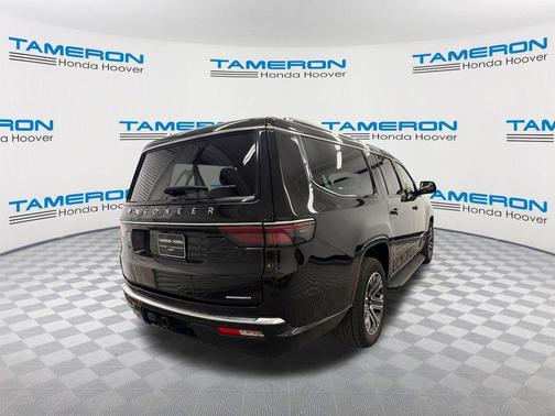 2024 Jeep Wagoneer L Series II 4x2