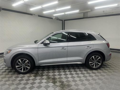 2023 Audi Q5 45 S line Premium Plus