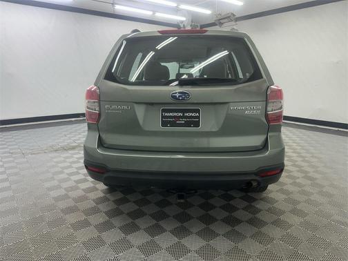 2016 Subaru Forester 2.5i