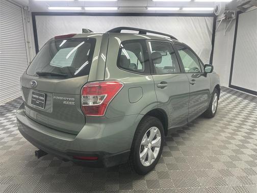 2016 Subaru Forester 2.5i