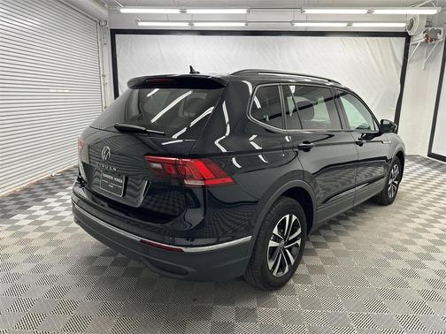 2024 Volkswagen Tiguan 2.0T S