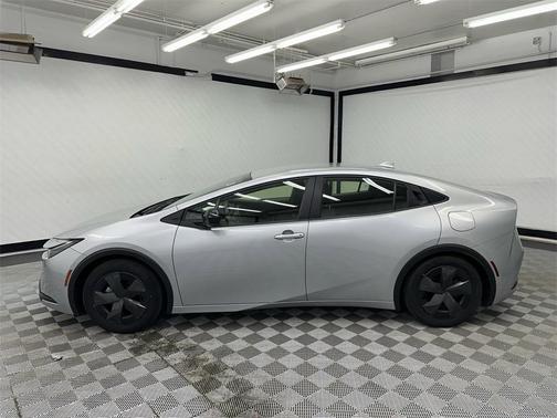 2024 Toyota Prius LE