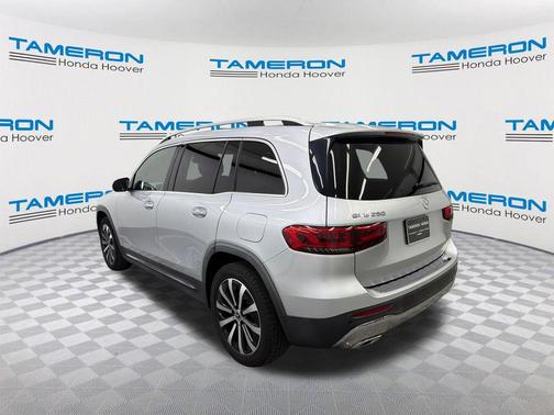 Iridium Silver Metallic 2022 Mercedes-Benz GLB 250 Base