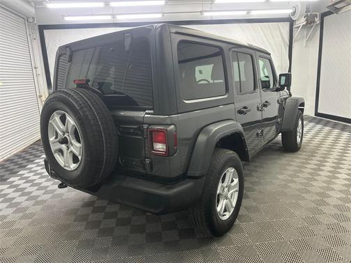 2022 Jeep Wrangler Unlimited Sport