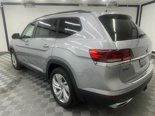 2022 Volkswagen Atlas 3.6L SE w/Technology