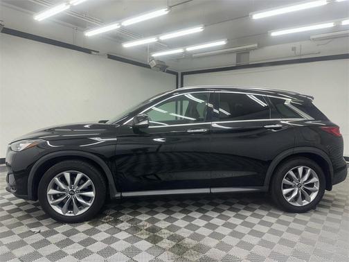 2022 INFINITI QX50 LUXE