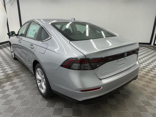 2025 Honda Accord LX 1.5T