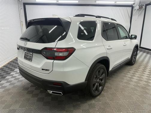 2025 Honda Pilot Sport