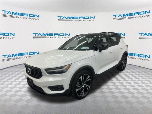 2021 Volvo XC40 T5 R-Design