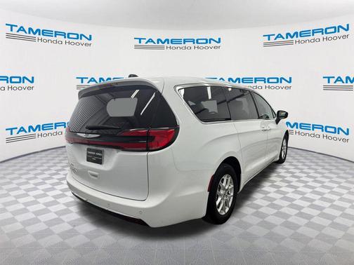 Bright White Clearcoat 2023 Chrysler Pacifica Touring L