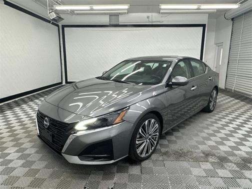 2023 Nissan Altima 2.5 SL