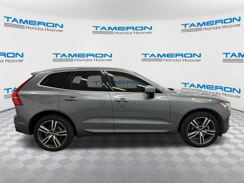 2021 Volvo XC60 T5 Momentum