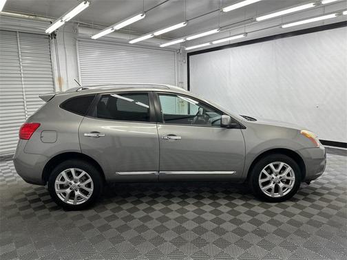 2011 Nissan Rogue SV