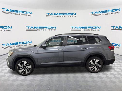 Silver Mist Metallic 2024 Volkswagen Atlas 2.0T SE w/Technology 4MOTION