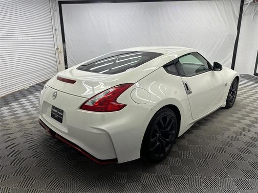 2016 Nissan 370Z Base