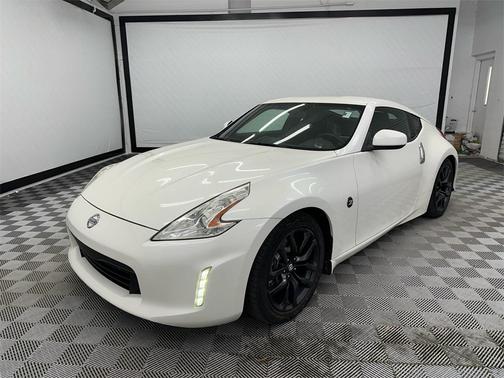 2016 Nissan 370Z Base