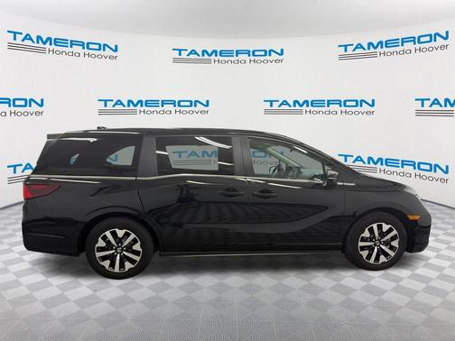 Crystal Black Pearl 2025 Honda Odyssey EX-L