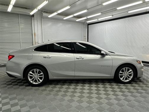 2017 Chevrolet Malibu 1LT