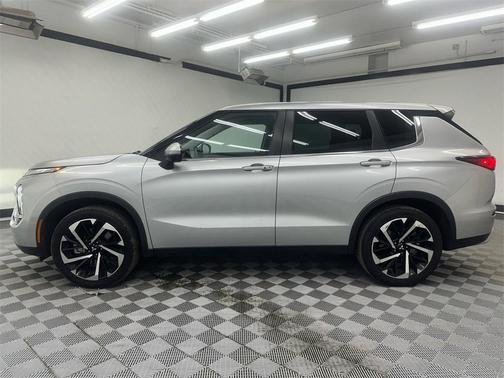 2023 Mitsubishi Outlander SE 2.5 2WD