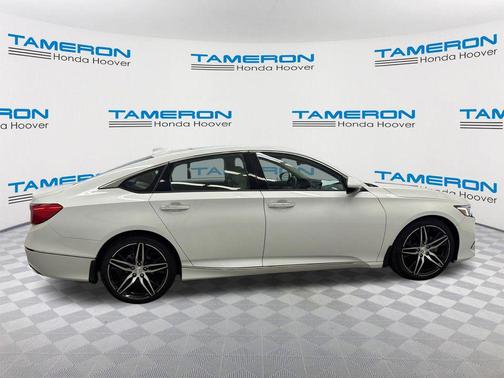 Platinum White Pearl 2021 Honda Accord Touring 2.0T