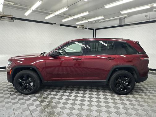 2023 Jeep Grand Cherokee Limited X