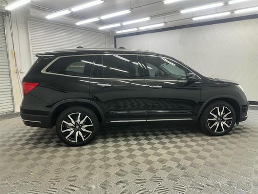 2022 Honda Pilot AWD Elite