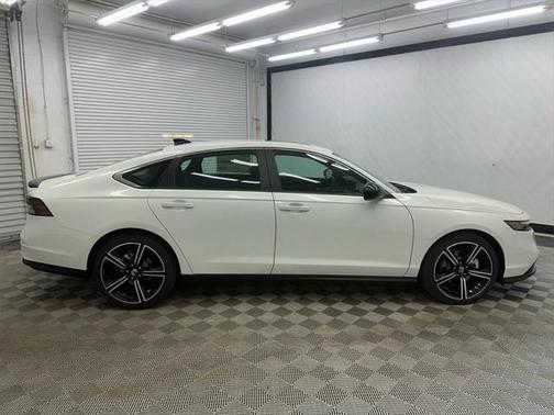 2025 Honda Accord Hybrid Base