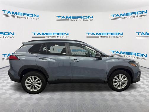 2025 Toyota Corolla Cross LE