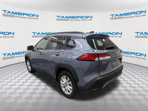 2025 Toyota Corolla Cross LE