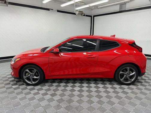 2020 Hyundai Veloster 2